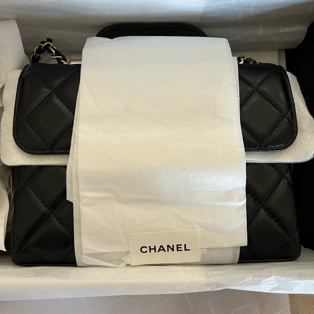 ❗️SOLD❗️Chanel Small Flap Top Handle - New Release 24/25 GIFTABLE - Picture 14 of 17